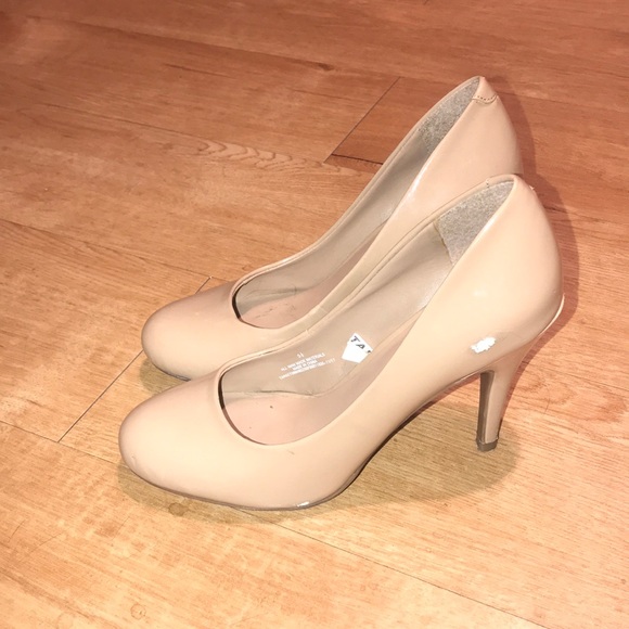 Mossimo Supply Co. Shoes - Mossimo for Target Tan Heels